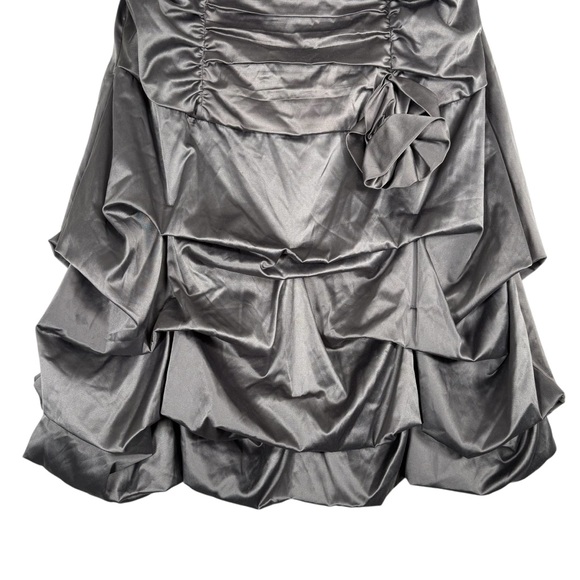 Torrid Women’s 16 Strapless Tiered Silver Gray Mini Dress Chic Flower Rhinestone - Picture 2 of 7